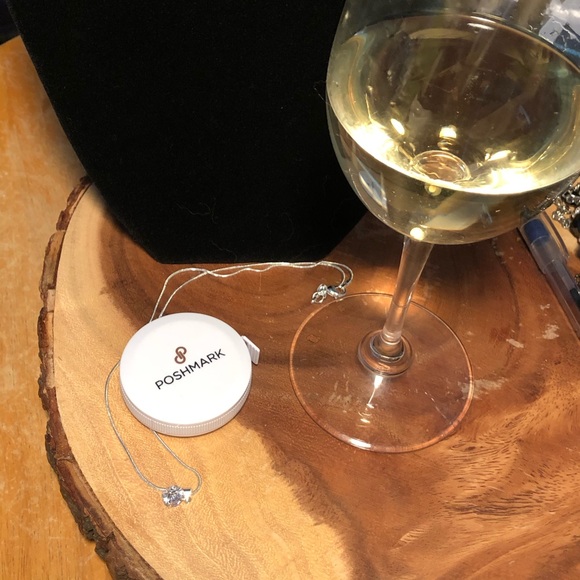 NWT Beautifully crafted Round Diamond simulant - Picture 6 of 12